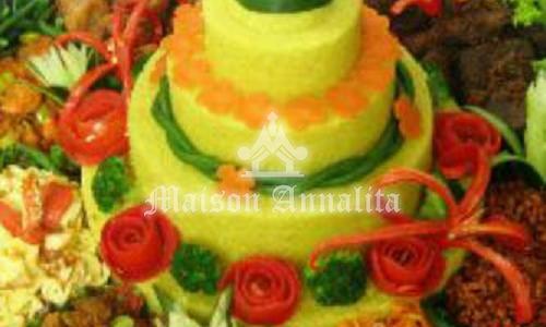 Tumpeng warna